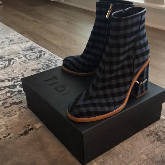 Tibi Nora Gingham Boots SZ 39.5 - Picture 2 of 6