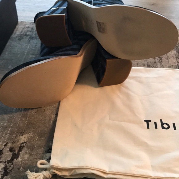 Tibi Nora Gingham Boots SZ 39.5 - Picture 6 of 6