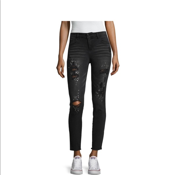 😍Destroyed Skinny Fit MidRise Embellished Jeans😍 - Picture 1 of 3