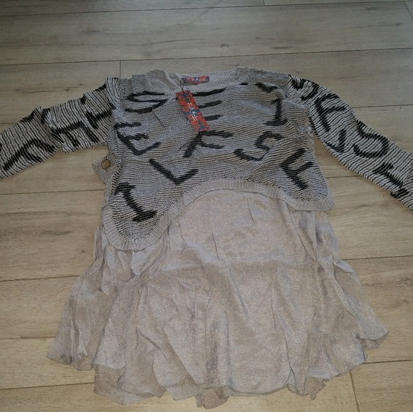 Layers Sweater - Picture 2 of 4