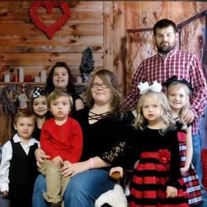 Meet your Posher, Dustin