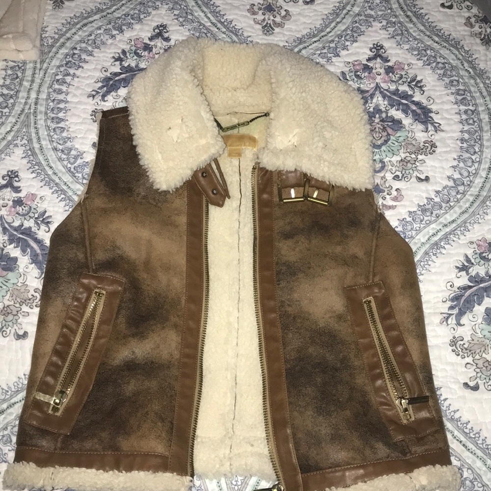 Sherpa vest