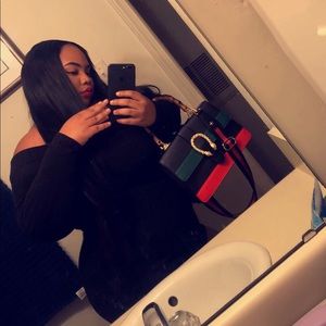 Meet your Posher, Malia