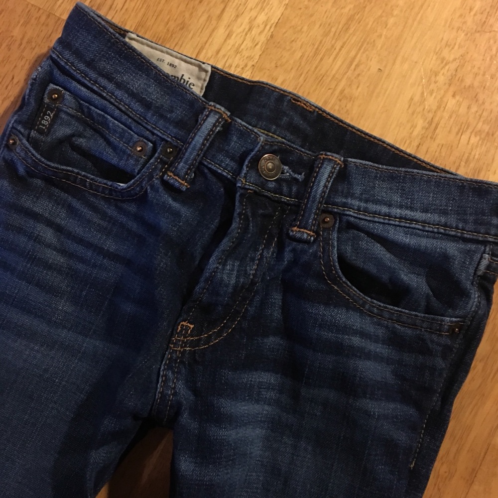 Kids Abercrombie jeans 👖
