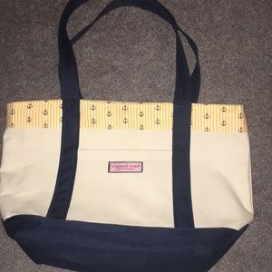 Vineyard vines anchor tote