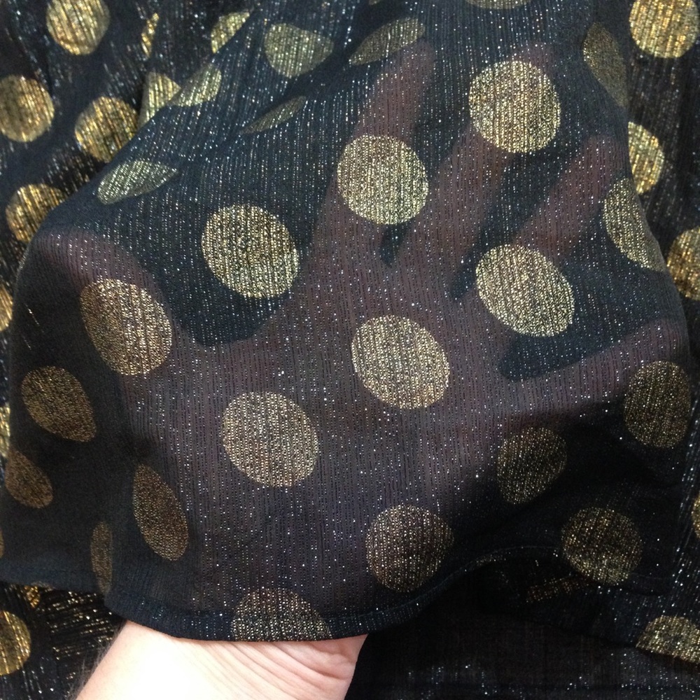 Torrid Black with Gold Polka Dots Blouse Size 4 - Picture 4 of 8