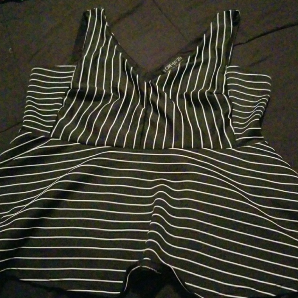 Sleeveless peplum top