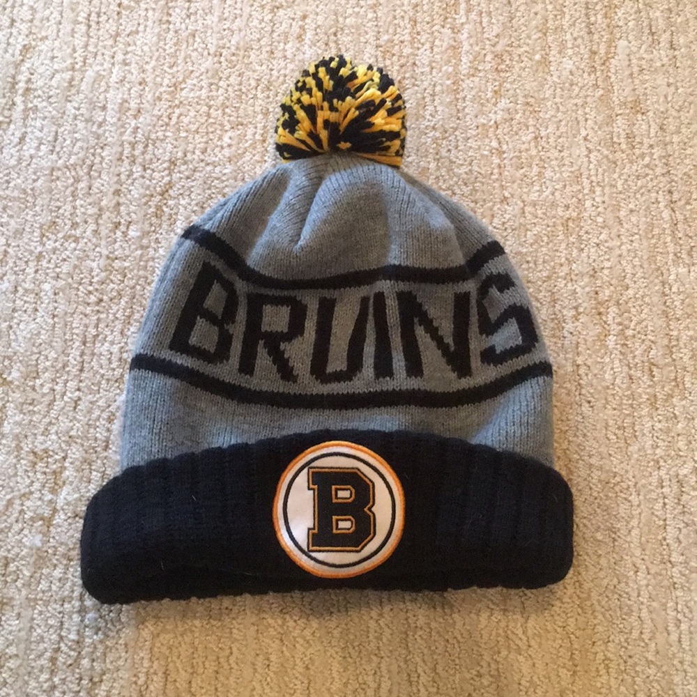 Bruins Winter Hat (NWOT)