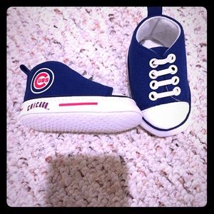 NWOT Chicago Cubs Newborn Shoes