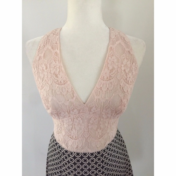 Lovely by Adrianna Papell Pink Blush Lace Dress - Picture 2 of 8