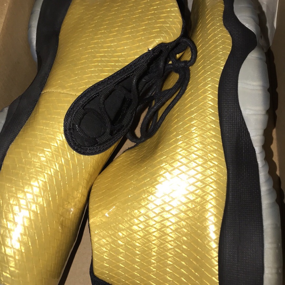Gold Futures Size 7Y w/box