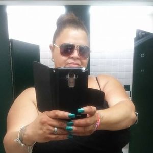 Meet your Posher, Isabel