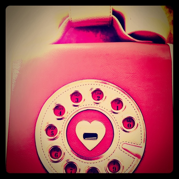 Betsey Johnson pink telephone purse - Picture 1 of 2