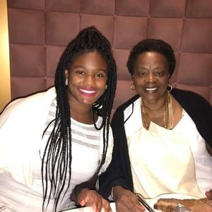 Meet your Posher, Denicee