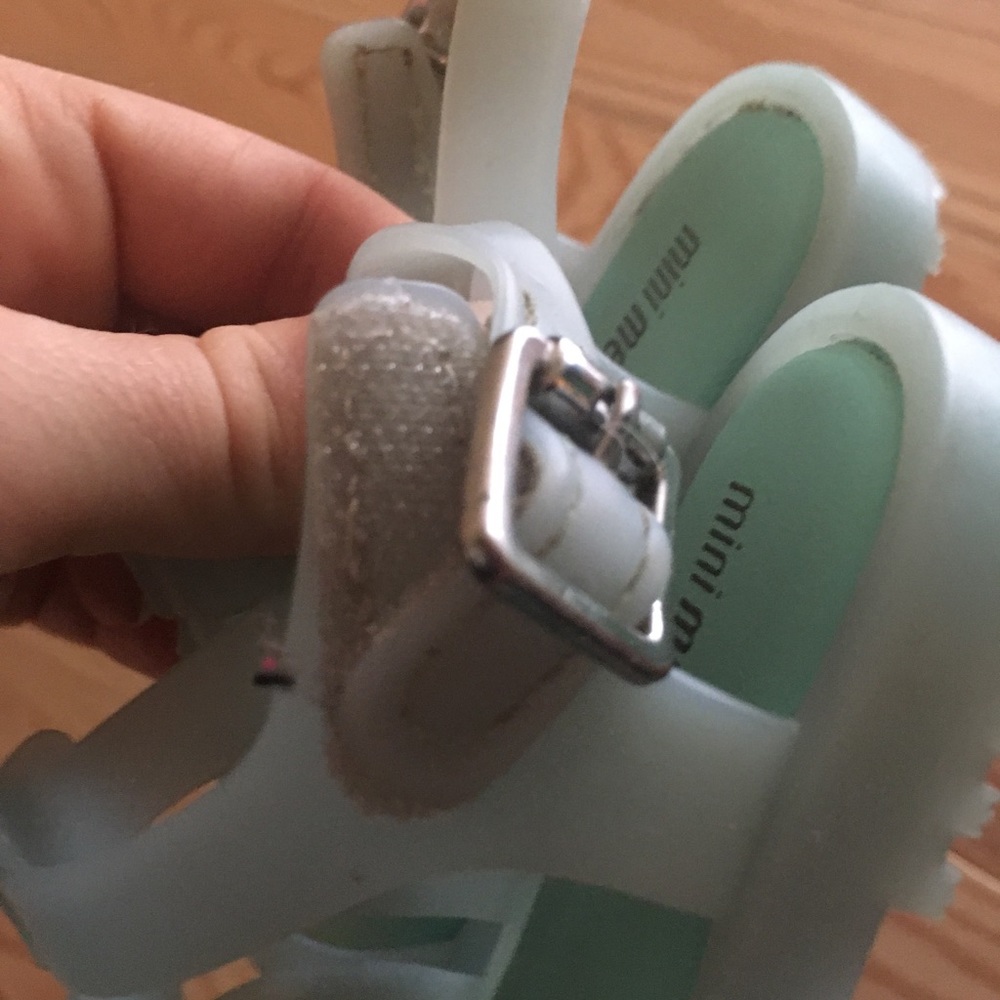 Mini Melissa size 6 US