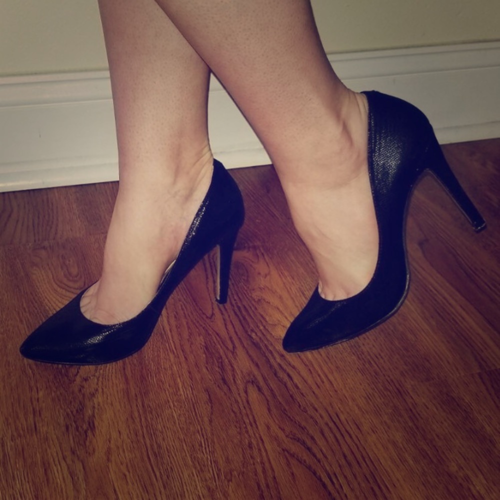 Black Jessica Simpson Pumps