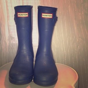 Royal blue mid rise hunter boots