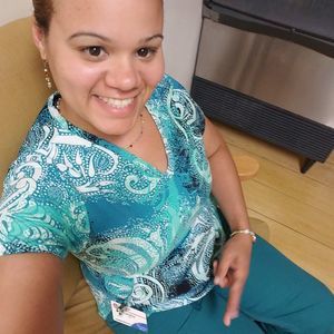 Meet your Posher, Candice