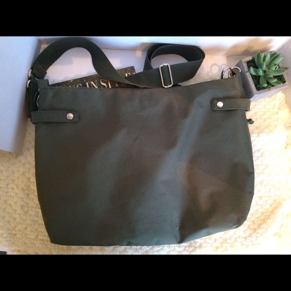 Babymel diaper bag - Picture 3 of 7