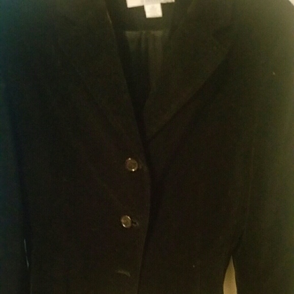 Blazer - Picture 2 of 3
