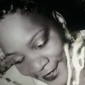 Meet your Posher, Celeste