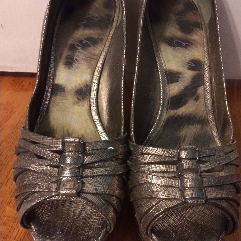 Sam Edelman Wedges - Picture 2 of 4