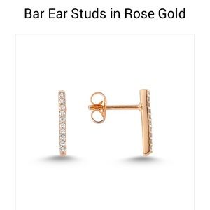 Rose Gold Bar Ear Studs