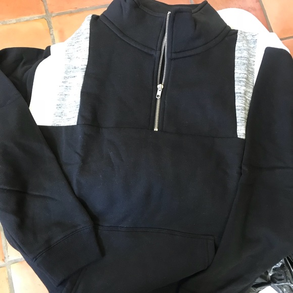 VS PINK BOYFRIEND QUARTER ZIP PULLOVER - Picture 5 of 5