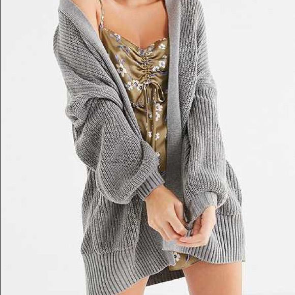 Urban Outfitters Sweaters - 🆕{Listing} Urban Outfitters Cocoon Sweater