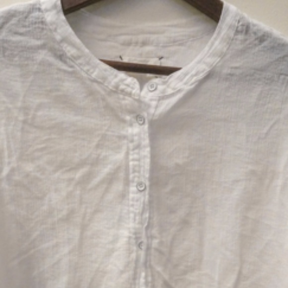 Lou & Grey crinkle cotton Henley Top: EUC - Picture 2 of 4