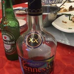 Meet your Posher, Raymond