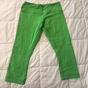 Lululemon Crop pants. Size 4 or 6. Tags removed