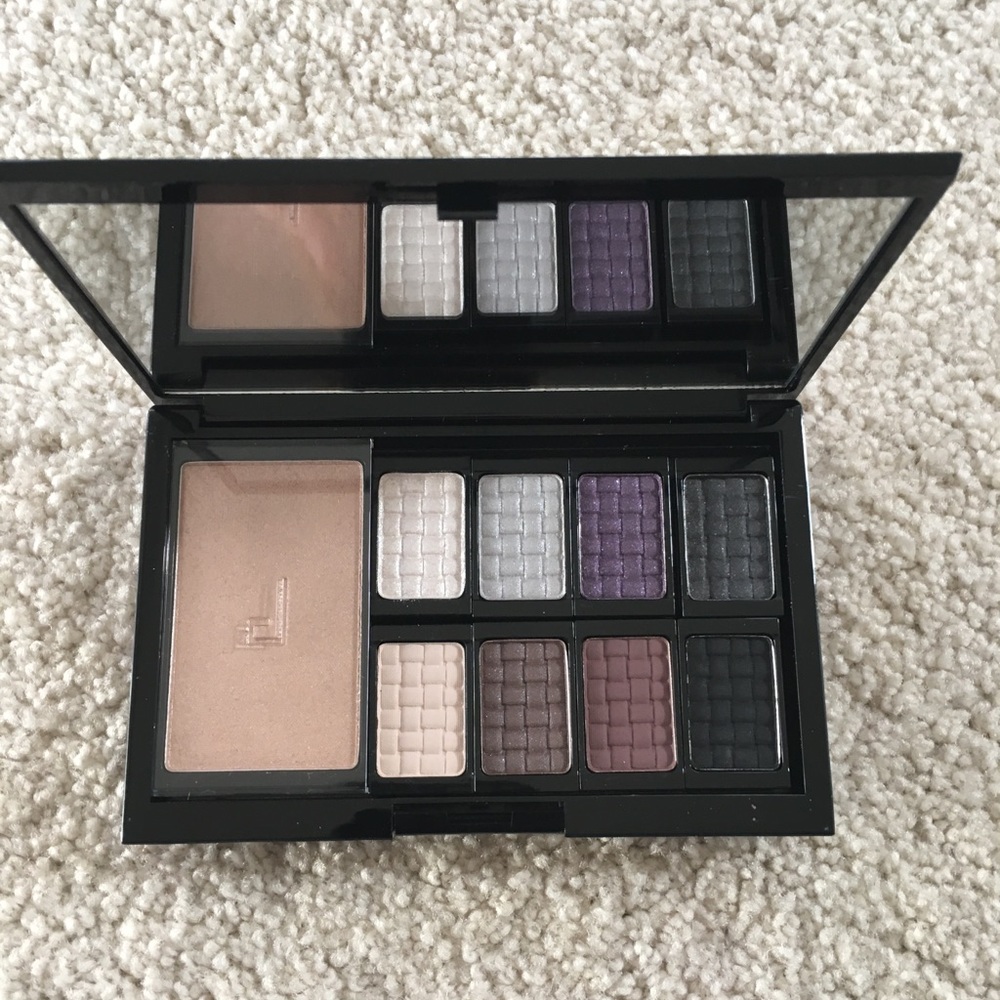 DOUCCE freematic Eyeshadow Palette-Smokey