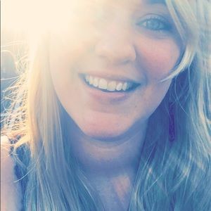 Meet your Posher, Kalinda