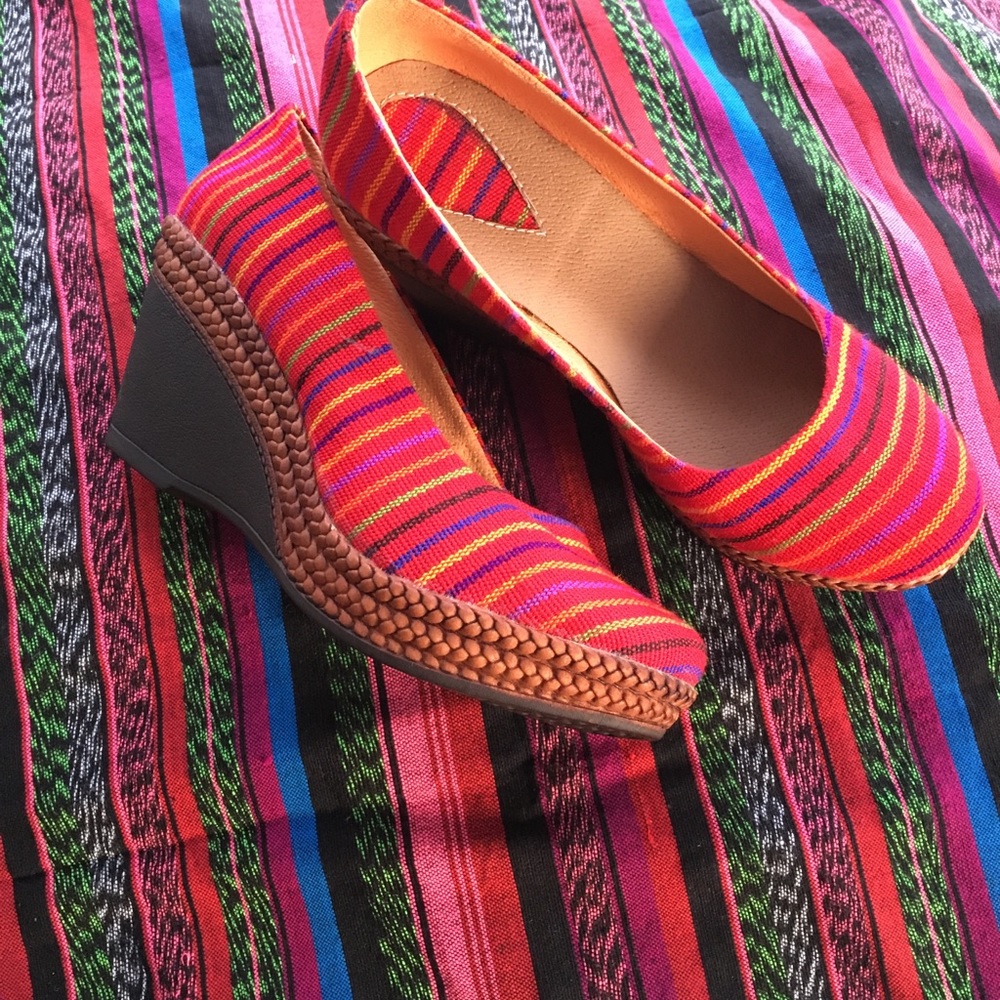 Beautiful coloring shoes