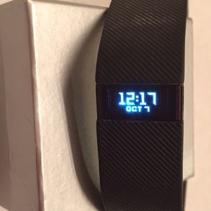 Sz lrg Fitbit