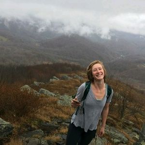 Meet your Posher, Brooke