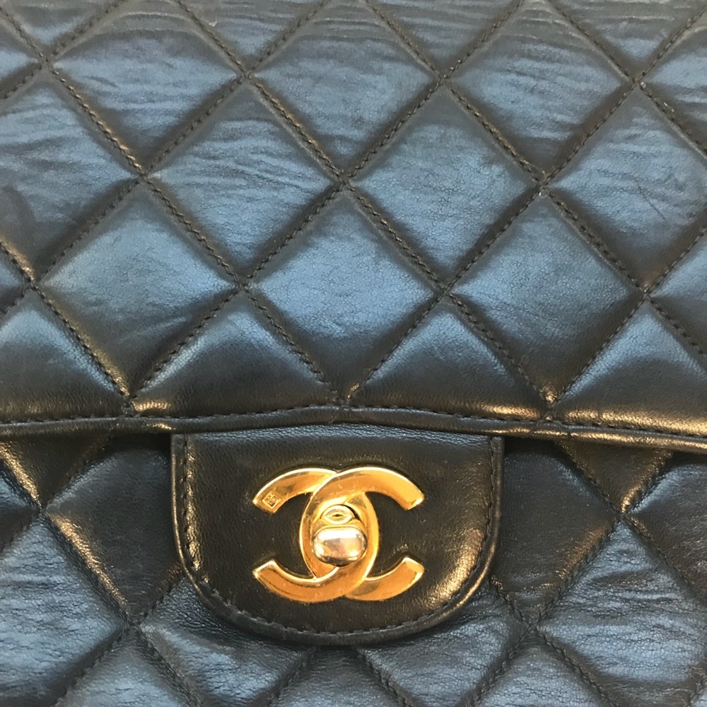 Authentic double sided Chanel bag - Picture 2 of 8