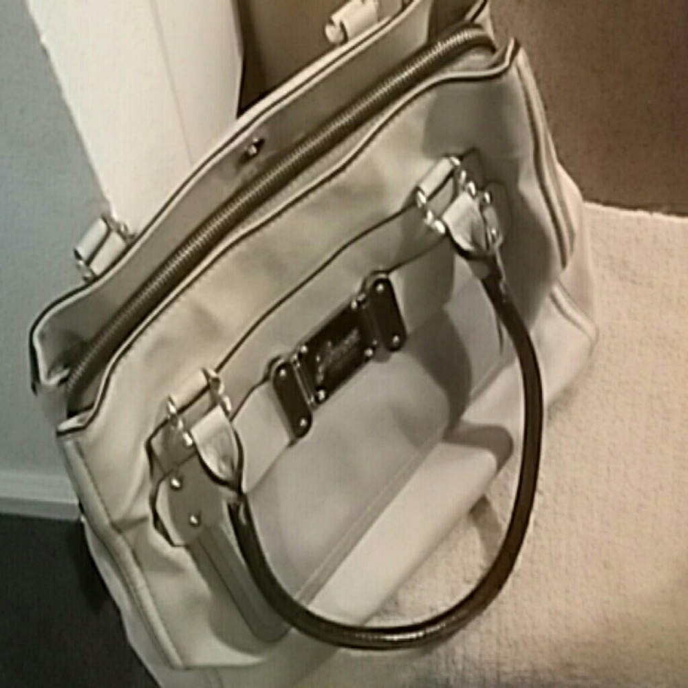 Purse - Picture 2 of 2