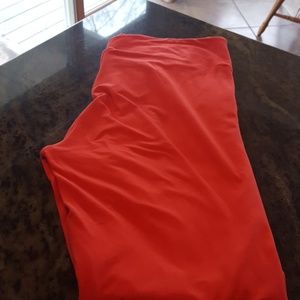 Lularoe solid coral leggings
