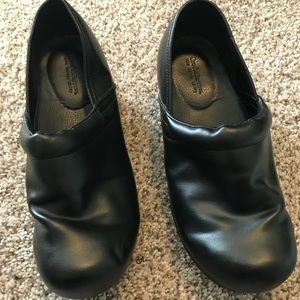 Croft and Barrow clogs