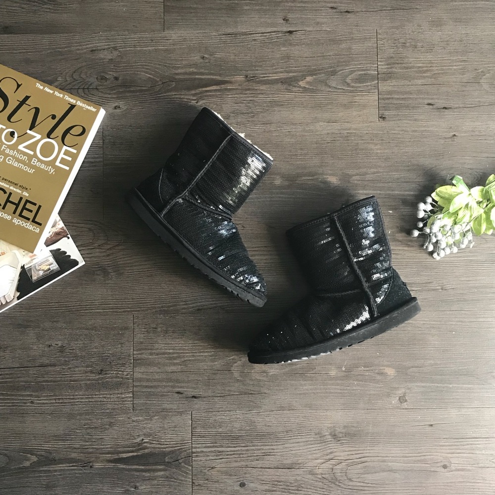 Black Sequin Uggs Ankle Boots💕✨