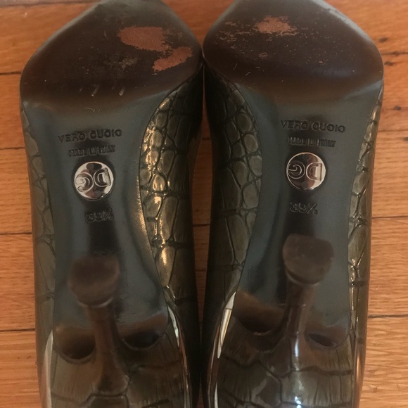 Dolce & Gabbana Croc Embossed Patent Leather Pump - Picture 7 of 7