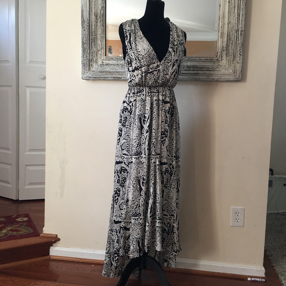 Ark &Co Long Maxi Dress Medium Paisely cutout back