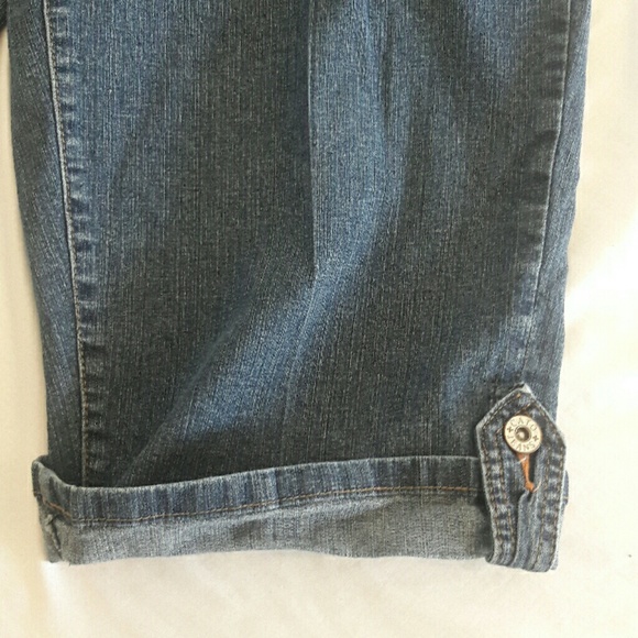 Capris - Picture 3 of 3