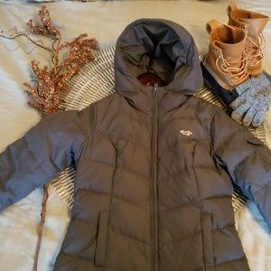 Hollister puff jacket