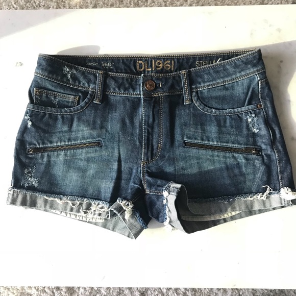 DL1961 cuffed shorts - Picture 1 of 3