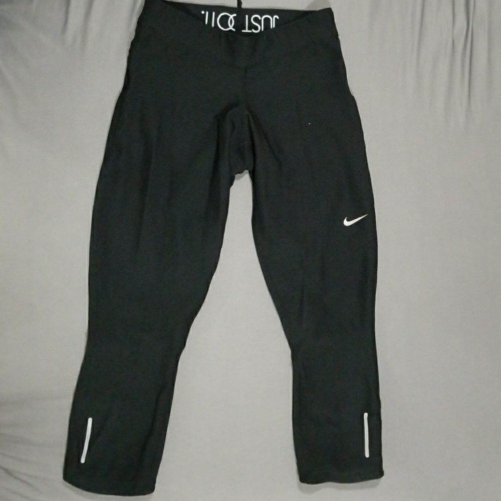 Nike capri