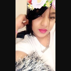 Meet your Posher, Perla