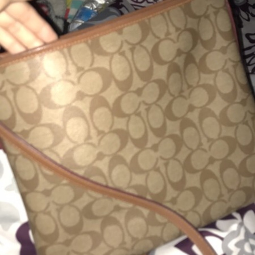 Coach - Picture 2 of 5